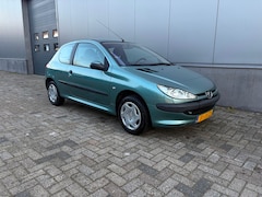 Peugeot 206 - 1.4 XT|Airco|Dealer onderhouden