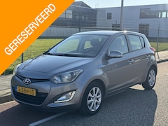 Hyundai i20 - 1.2i i-Deal 2e eig.| NAP | Dealer onderhouden| Nette staat