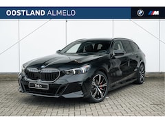 BMW 5-serie Touring - 530e M Sport Automaat / Trekhaak / Stoelventilatie / Parking Assistant Plus / Adaptieve LE
