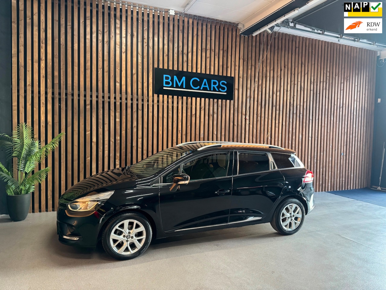 Renault Clio Estate - 0.9 TCe Limited Airco,Pdc, Navi - AutoWereld.nl