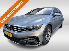 Volkswagen Passat Variant - 1.5 TSI 150pk R-Line Business Plus DSG Automaat Camera / R-Line / Navigatie / Clima / El.