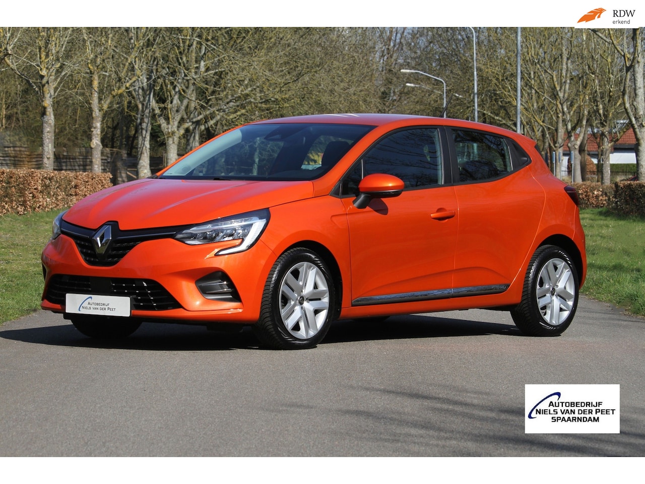 Renault Clio - 1.0 TCe Zen / Van 1e eigenaar / Parkeersensoren / Cruise control / Multimedia systeem / LE - AutoWereld.nl