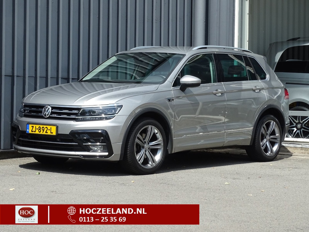Volkswagen Tiguan - 1.4 TSI ACT Highline Business R AUT | R LINE | Trekhaak | LED - AutoWereld.nl