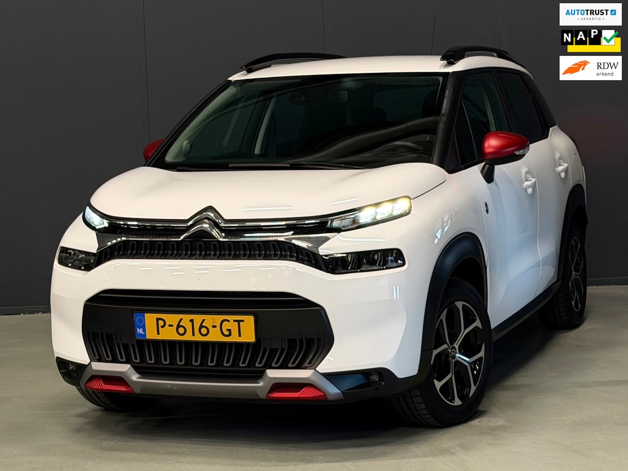 Citroën C3 Aircross - 1.2 PureTech C-Series AUTOMAAT LINE ASSIST/NAVI/PDC/ISOFIX | KEURIGE AUTO - AutoWereld.nl