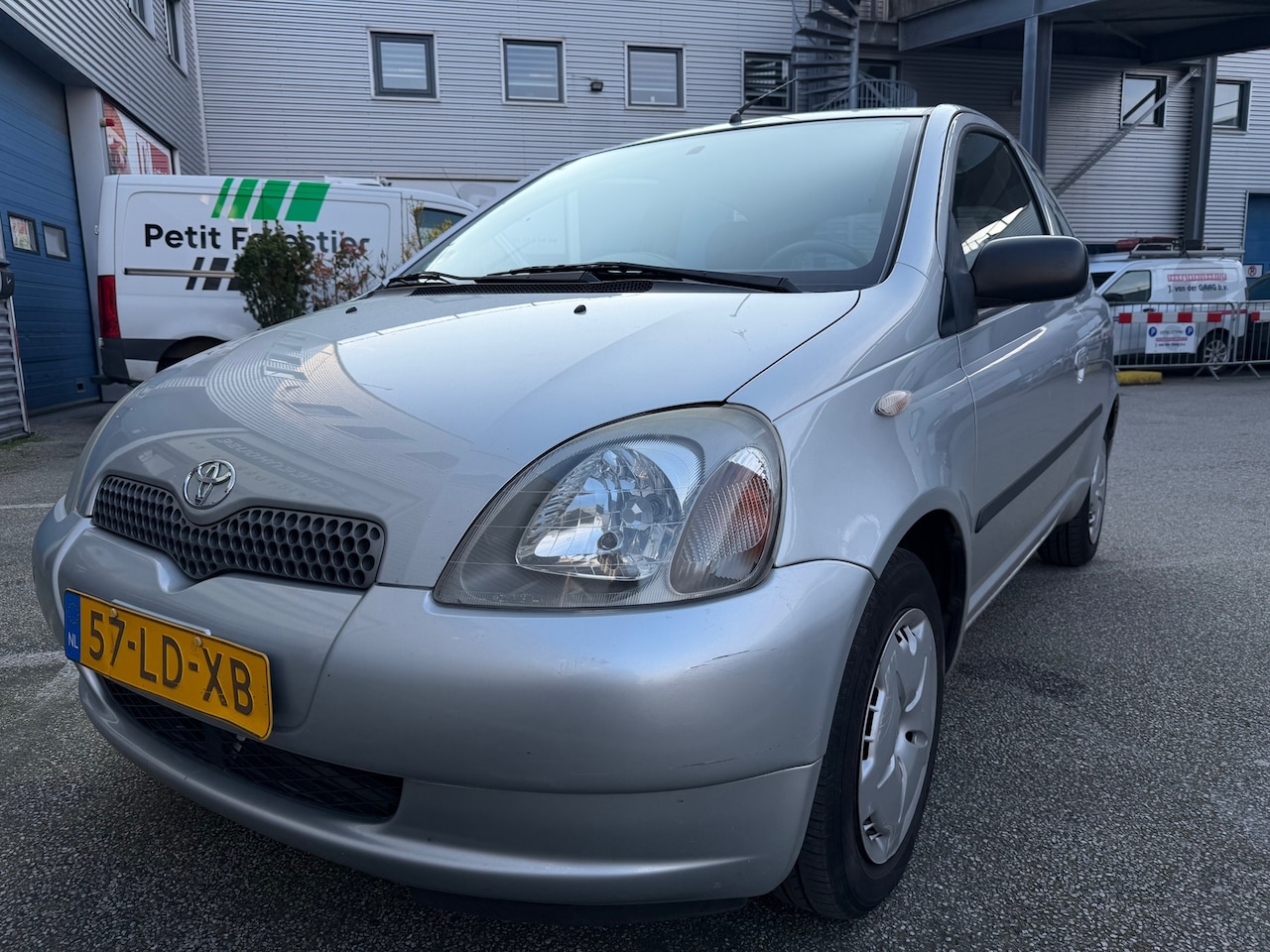 Toyota Yaris - 1.3-16V VVT-i Luna Dealer Onderhouden Nette Auto - AutoWereld.nl