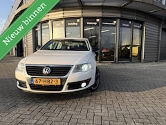 Volkswagen Passat - 1.4 TSI DSG NAP LED Dealer CARPLAY CAMERA
