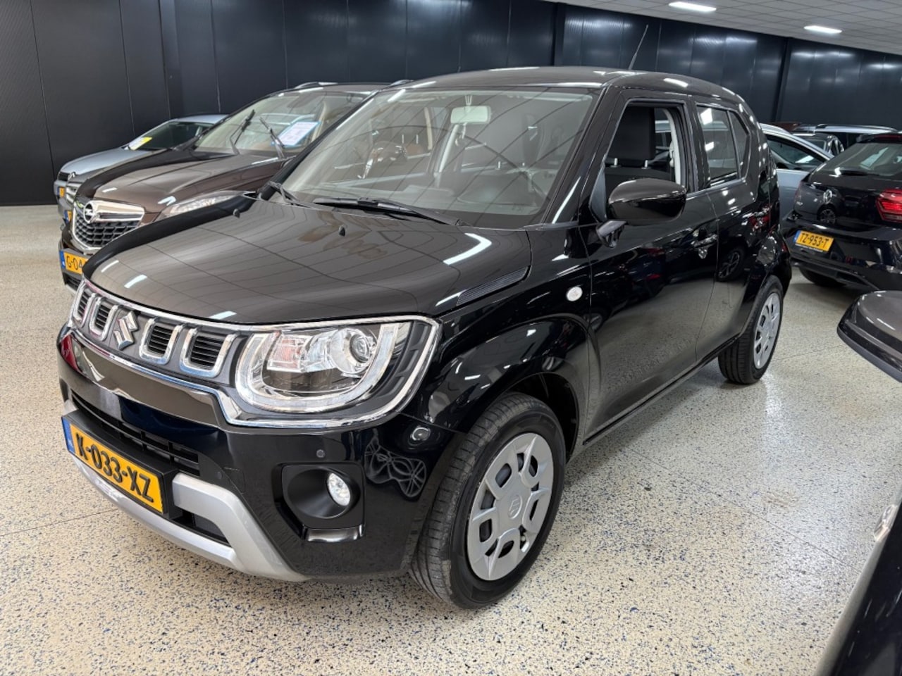 Suzuki Ignis - 1.2 Navigatie Airco PDC Multimedia Smart Hybrid 2 stuks - AutoWereld.nl