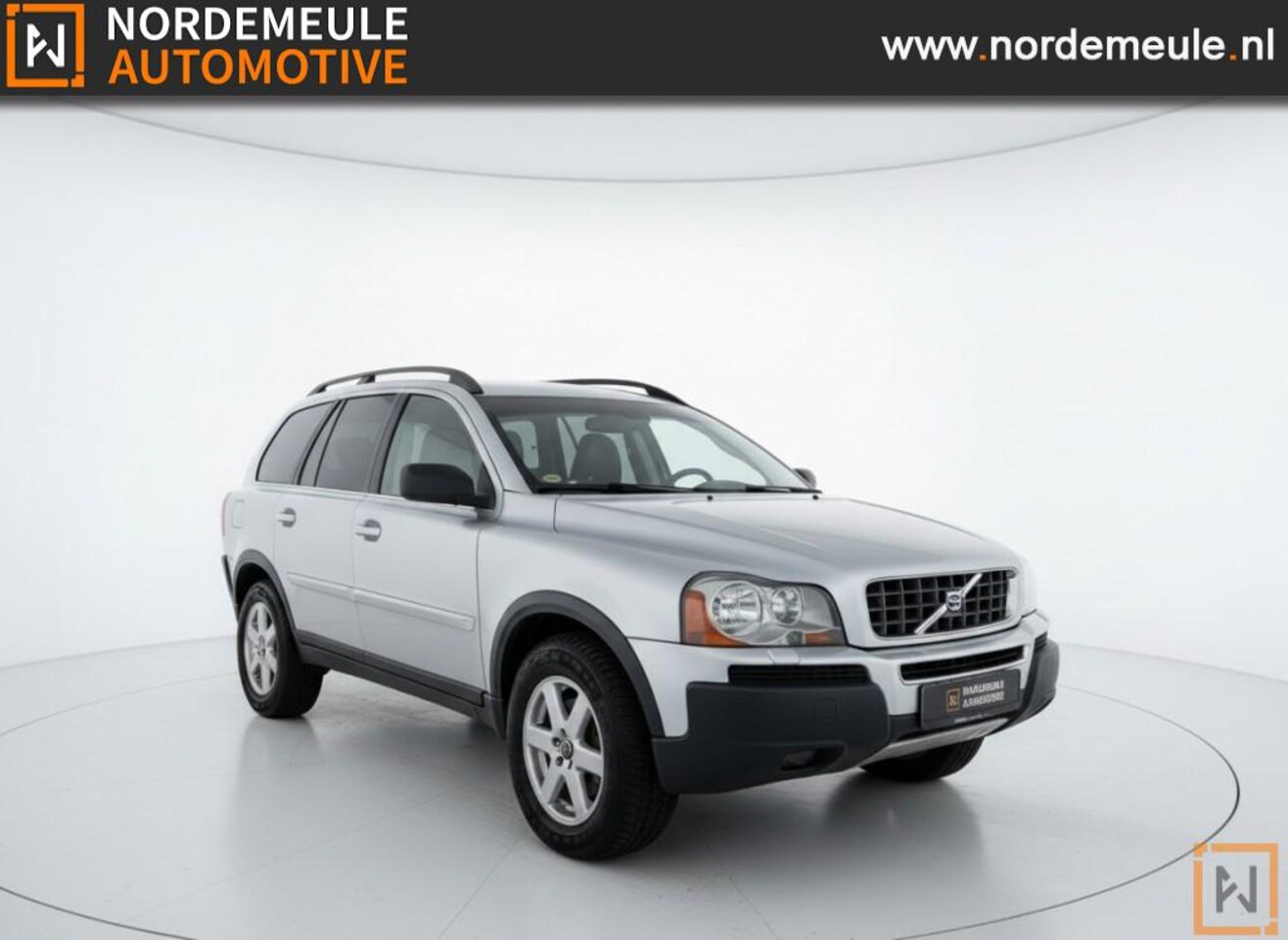 Volvo XC90 - 4.4 V8 EXECUTIVE CRUISE,STOELVW,PANO - AutoWereld.nl