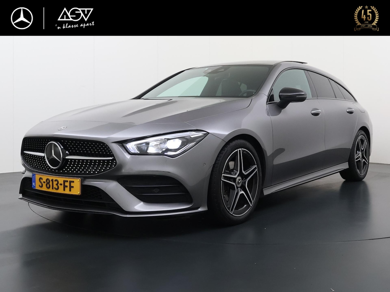 Mercedes-Benz CLA-klasse Shooting Brake - 180 AMG Line | Panorama - Schuifdak | Sfeerverlichting | Distronic Cruise Control | DAB+ R - AutoWereld.nl
