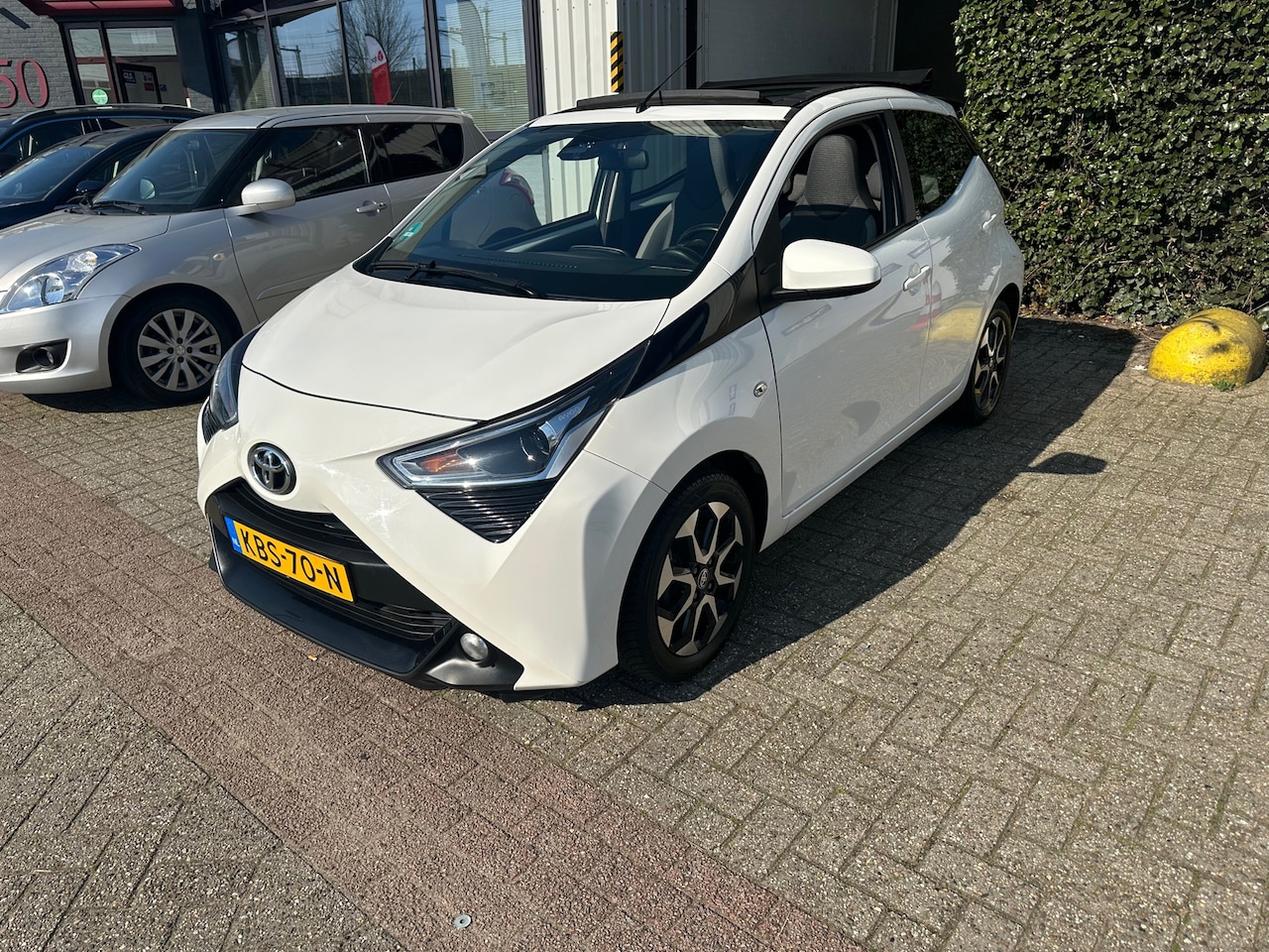 Toyota Aygo - 1.0 VVT-i x-joy 1.0 VVT-i x-joy , Cabrio , AUTOMAAT - AutoWereld.nl