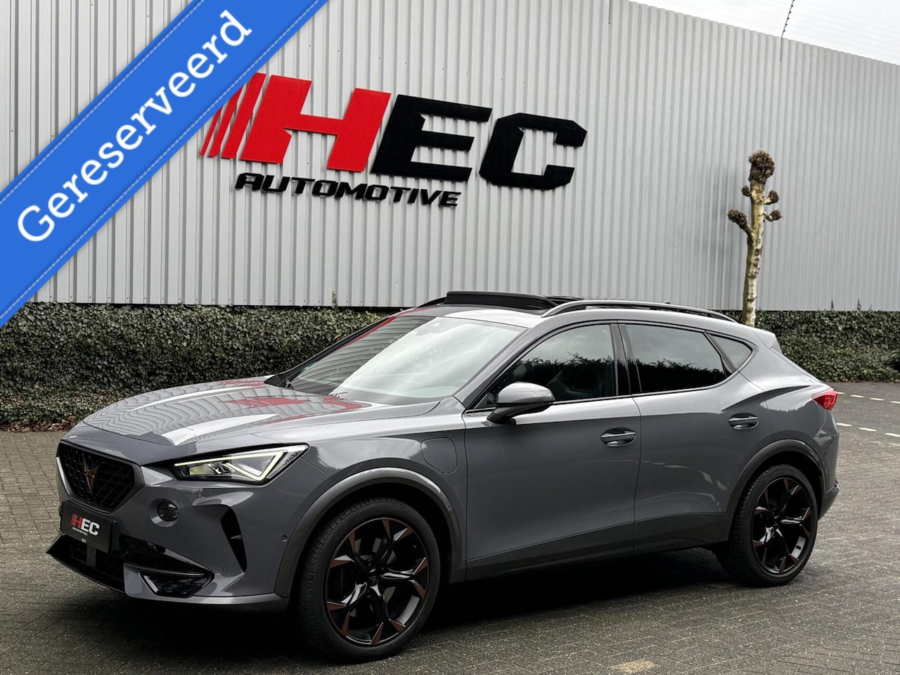 CUPRA Formentor - 1.4 e-Hybrid VZ Copper PANO|Keyless|Trekhaak - AutoWereld.nl