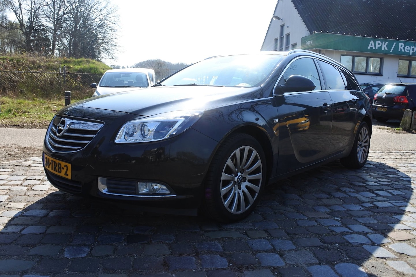 Opel Insignia Sports Tourer - 1.6 T Sport apk 15-1-2027 complete auto - AutoWereld.nl