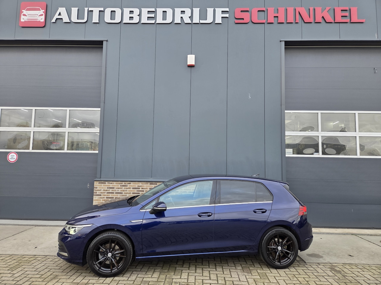 Volkswagen Golf - 1.5 eTSI Style Camera,massage,stuurverwarming!! - AutoWereld.nl