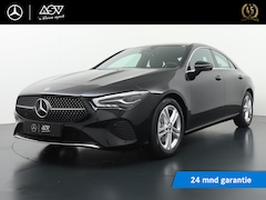 Mercedes-Benz CLA-Klasse - 180 Business Line | 360° Camera | Voorstoelen Verwarmd | Dodehoek assistent | Apple Carpla