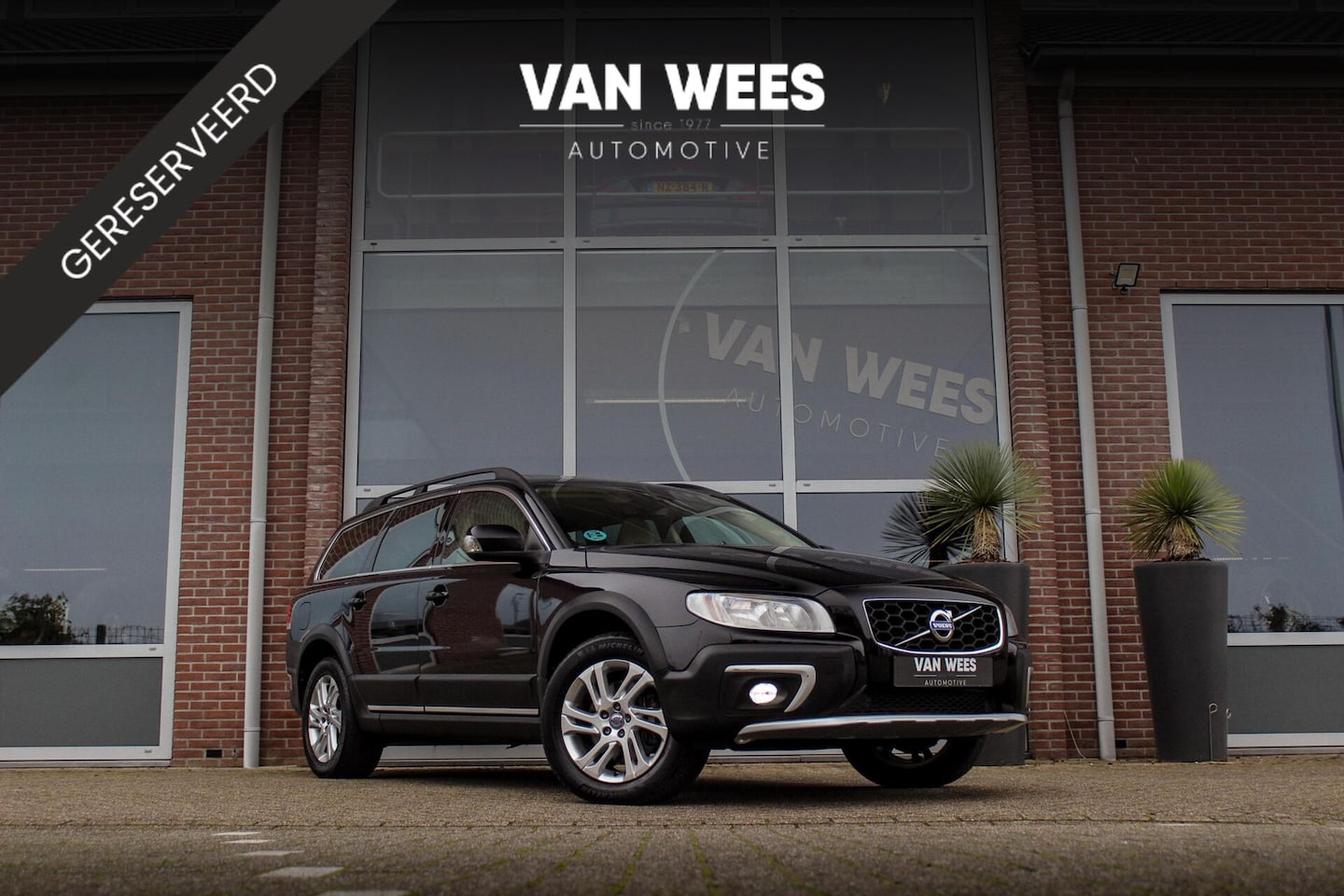Volvo XC70 - 2.0 D4 2WD Momentum | Automaat | 181 pk | Trekhaak | Dakraam | Leer | Navi | PDC | Cruise- - AutoWereld.nl