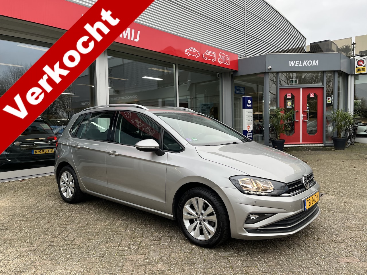 Volkswagen Golf Sportsvan - 1.0 TSI Comfortline Automaat, Carplay, Trekhaak, Cruise. - AutoWereld.nl