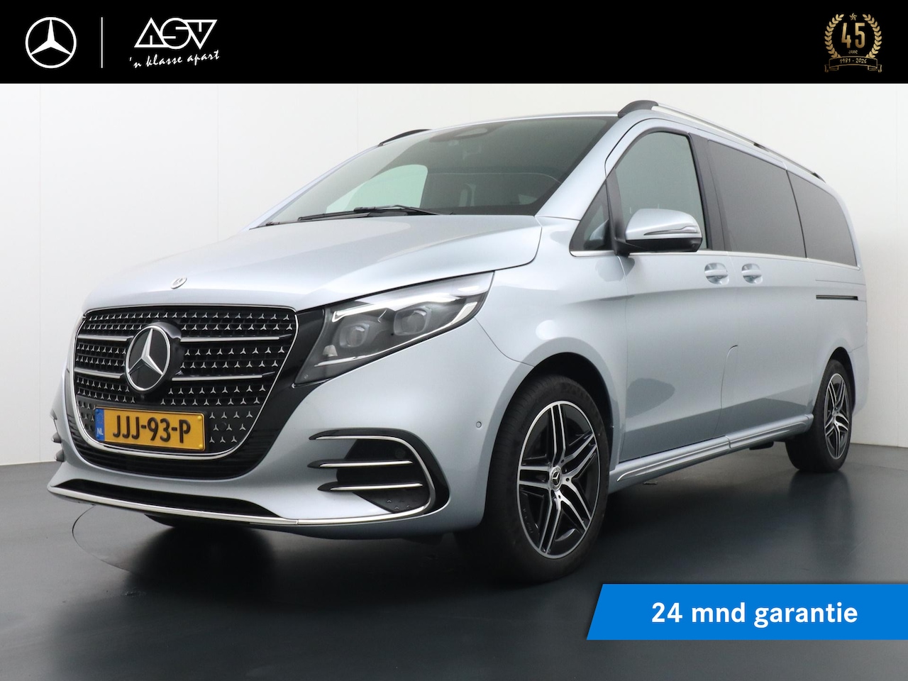 Mercedes-Benz V-klasse - 300d 4Matic L2 AMG-Line 7-pers. Facelift | Luchtvering | Trekhaak Afneembaar | Distronic C - AutoWereld.nl