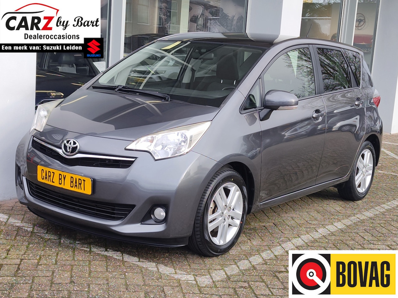 Toyota Verso S - 1.3 VVT-i TREND Panoramadak | Camera | Hoge instap - AutoWereld.nl