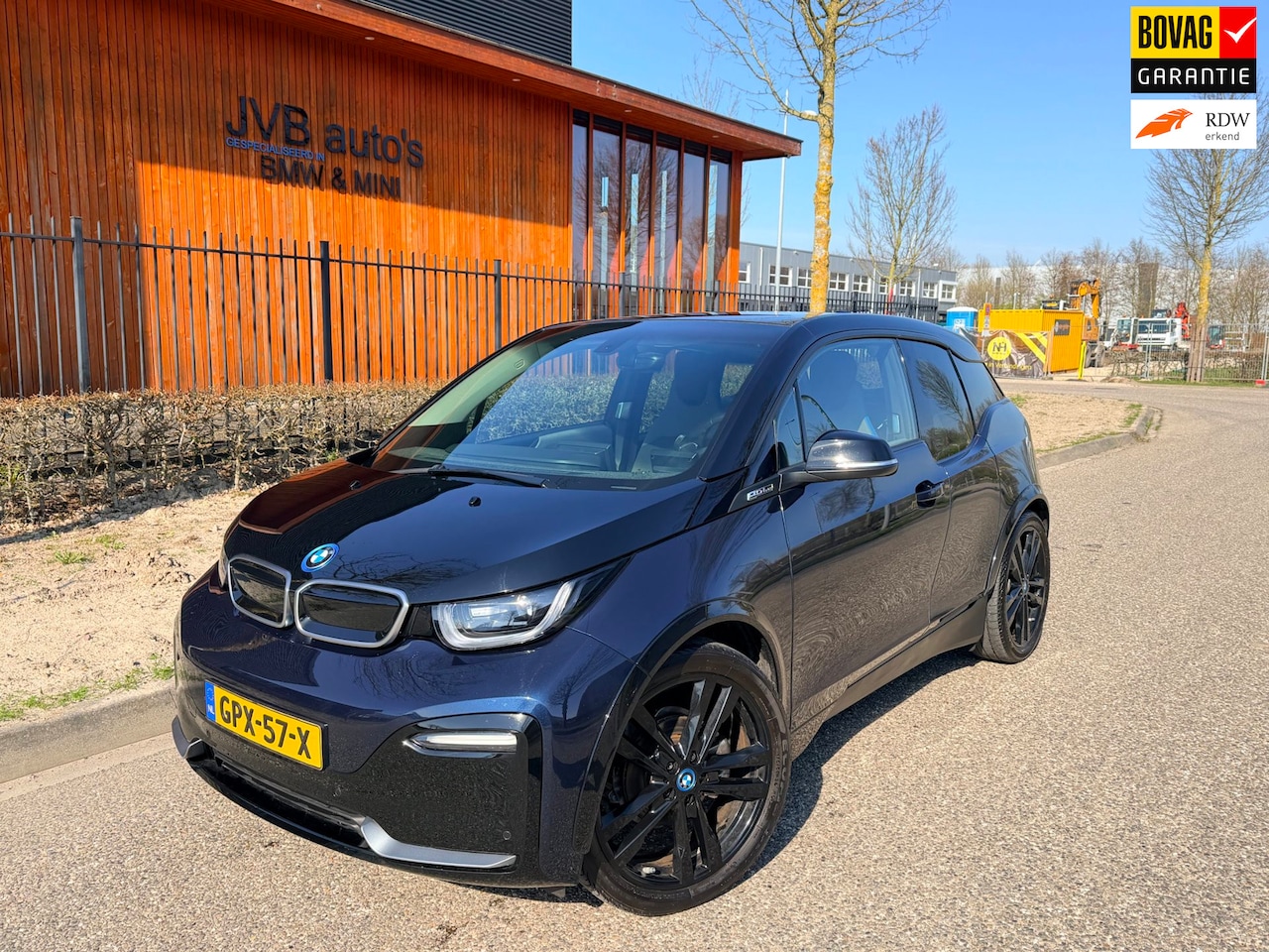BMW i3 - I3S 120Ah camera , SoH 93% stoelverwarming, trekhaak - AutoWereld.nl