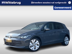 Volkswagen Golf - 1.5 eHybrid 204PK Life Edition / Achteruitrijcamera / LED / Stuur + Stoelverwarming / Keyl