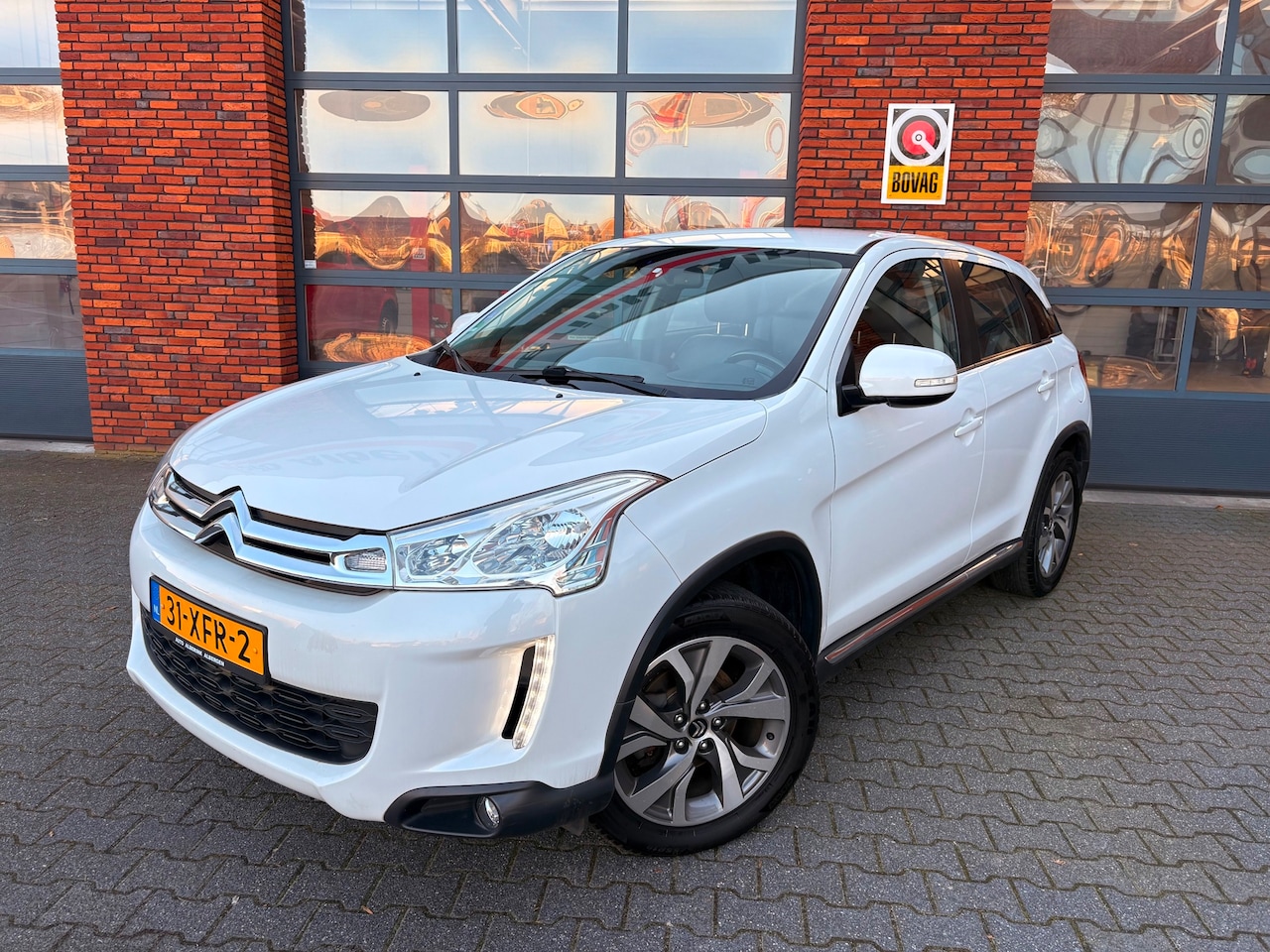 Citroën C4 Aircross - 1.6 Tendance Trekhaak|Camera|Apple Carplay|Cruise control|Regen en lichtsensor - AutoWereld.nl