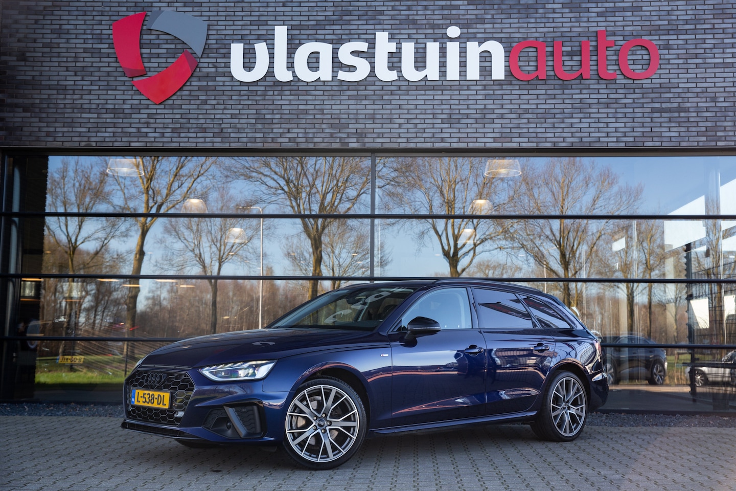Audi A4 Avant - 35 TDI Launch edition S-line , Sportstoelen, Camera, Virtual Cockpit - AutoWereld.nl