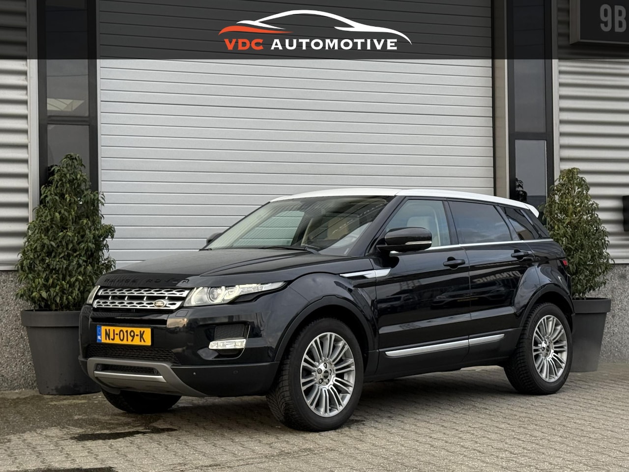 Land Rover Range Rover Evoque - 2.2 TD4 4WD Prestige Pano | Camera | Memory | Stuurverwarming | Meridian | Zeer Nette Evoq - AutoWereld.nl