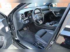 Mercedes-Benz A-klasse - Limousine A250e 218PK AUTOMAAT(8) ADVANTAGE Navi | Camera | Widescreen | Led | Dab | Half