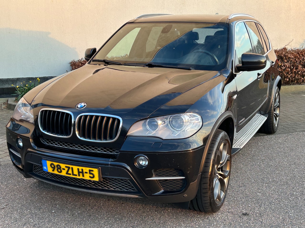 BMW X5 - 3.0d Corporate Lease High Executive Origineel NL auto APK tot 19/3/2027 - AutoWereld.nl