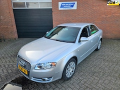 Audi A4 Limousine - 2.0 2005 - Cruise control / Navi