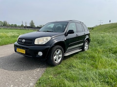 Toyota RAV4 - 2.0-16V VVT-i Sol