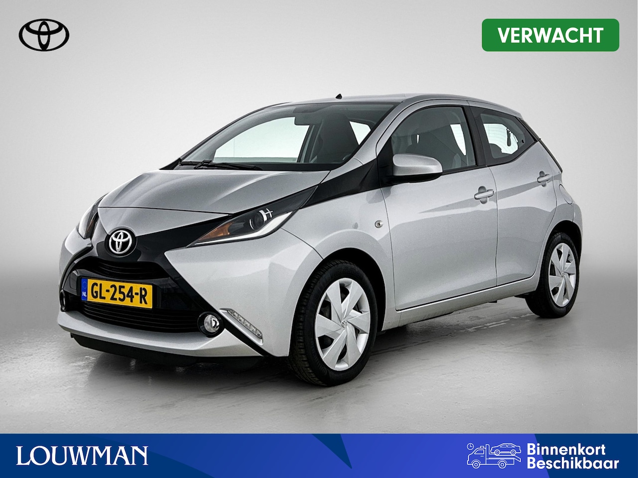 Toyota Aygo - 1.0 VVT-i x-play | Navigatie | Airconditioning | Mistlampen voor | Metallic lak | Leseman - AutoWereld.nl