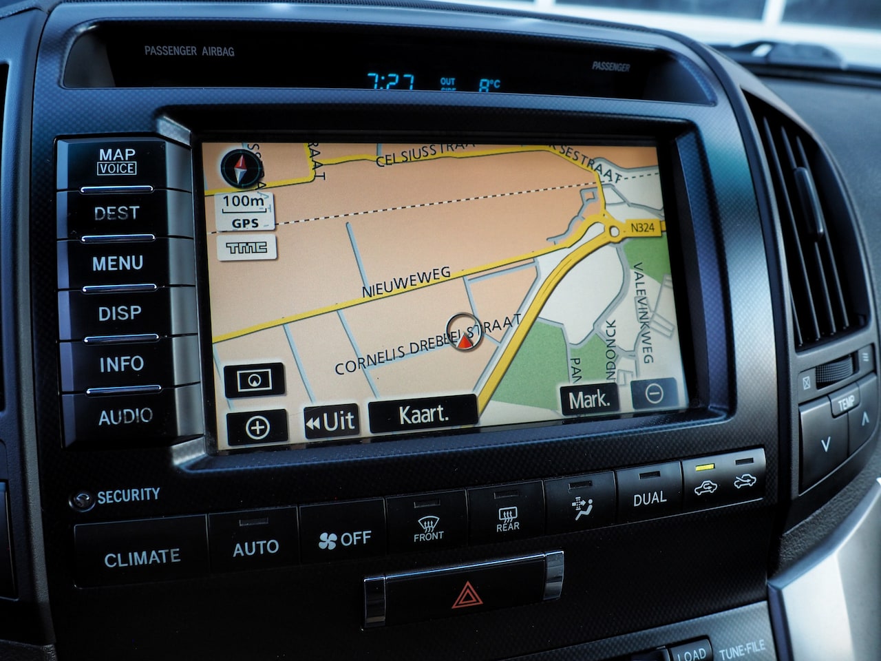Toyota Land Cruiser 200 - SERIES) V8 4.5 D-4D Executive LUXE! GRIJS K. LEDER