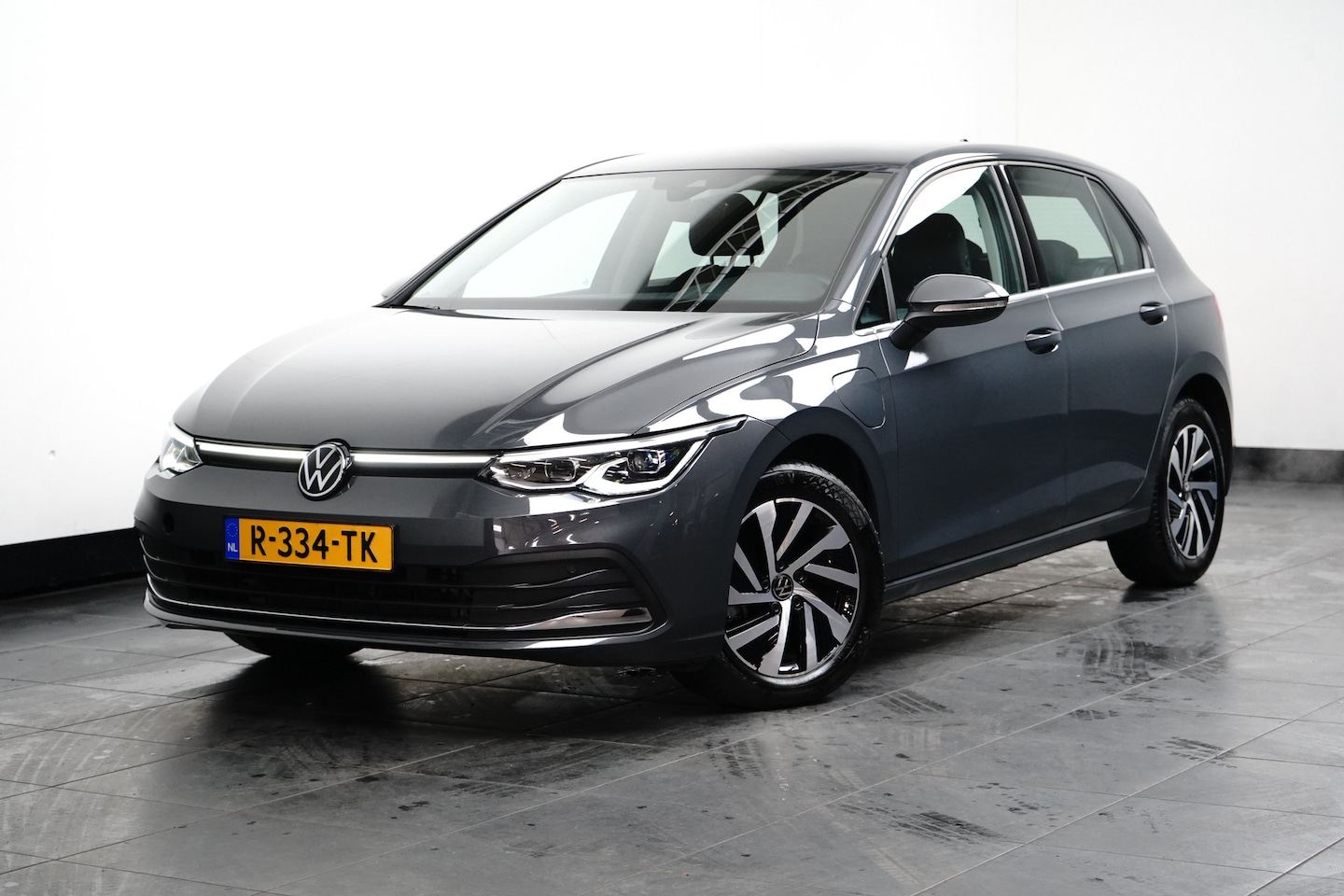Volkswagen Golf - 1.4 eHybrid 204 pk Style | Climatronic | Navigatie | Cruise control Adaptief | - AutoWereld.nl