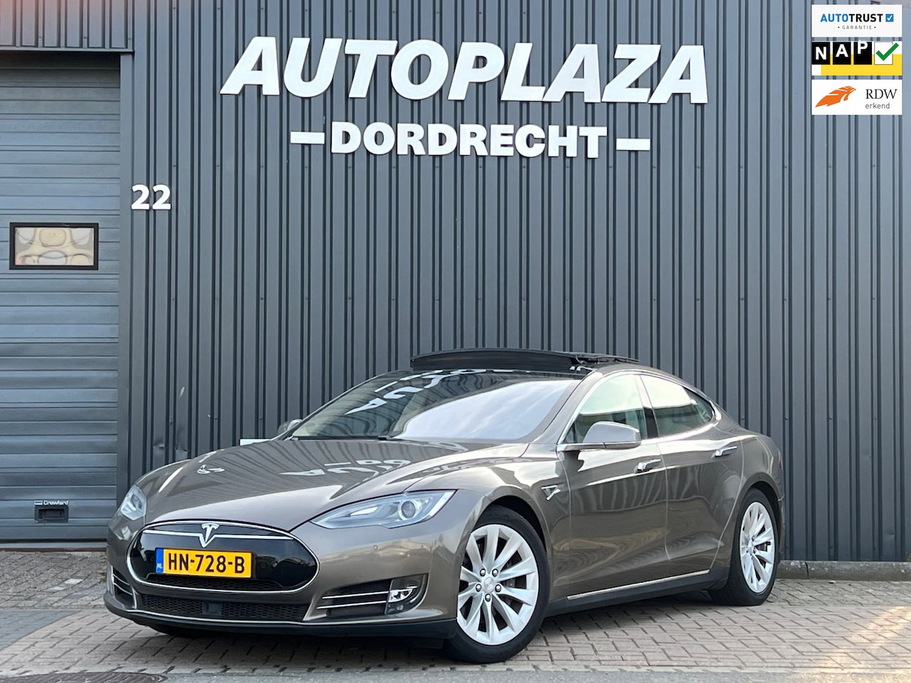 Tesla Model S - 85D Base 7 Zits | SOH 91%| Pano - AutoWereld.nl