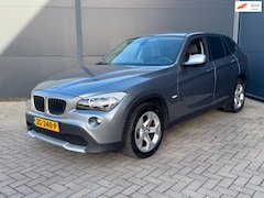 BMW X1 - SDrive18i Executive / Automaat / Carplay / Trekhaak