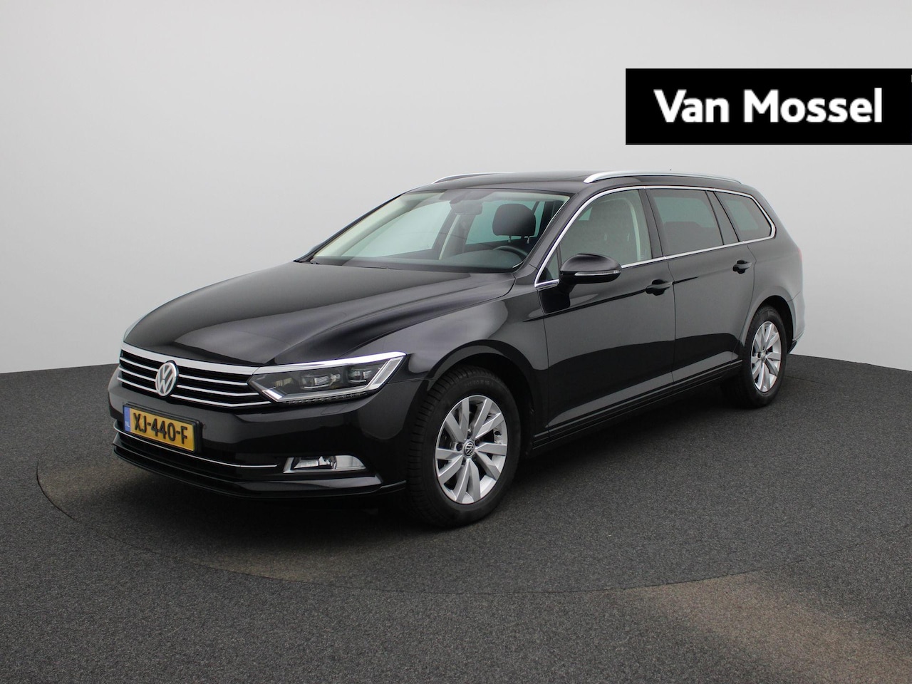 Volkswagen Passat Variant - 2.0 TDI Comfortline Business 150 PK | Automaat | Navigatie | Panoramadak | Apple Carplay | - AutoWereld.nl