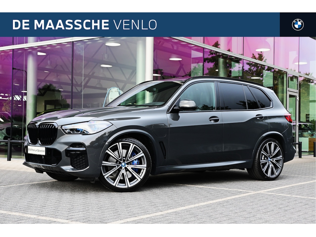 BMW X5 - xDrive45e High Executive M Sport Automaat / Panoramadak / Trekhaak / Sportstoelen / Laserl - AutoWereld.nl