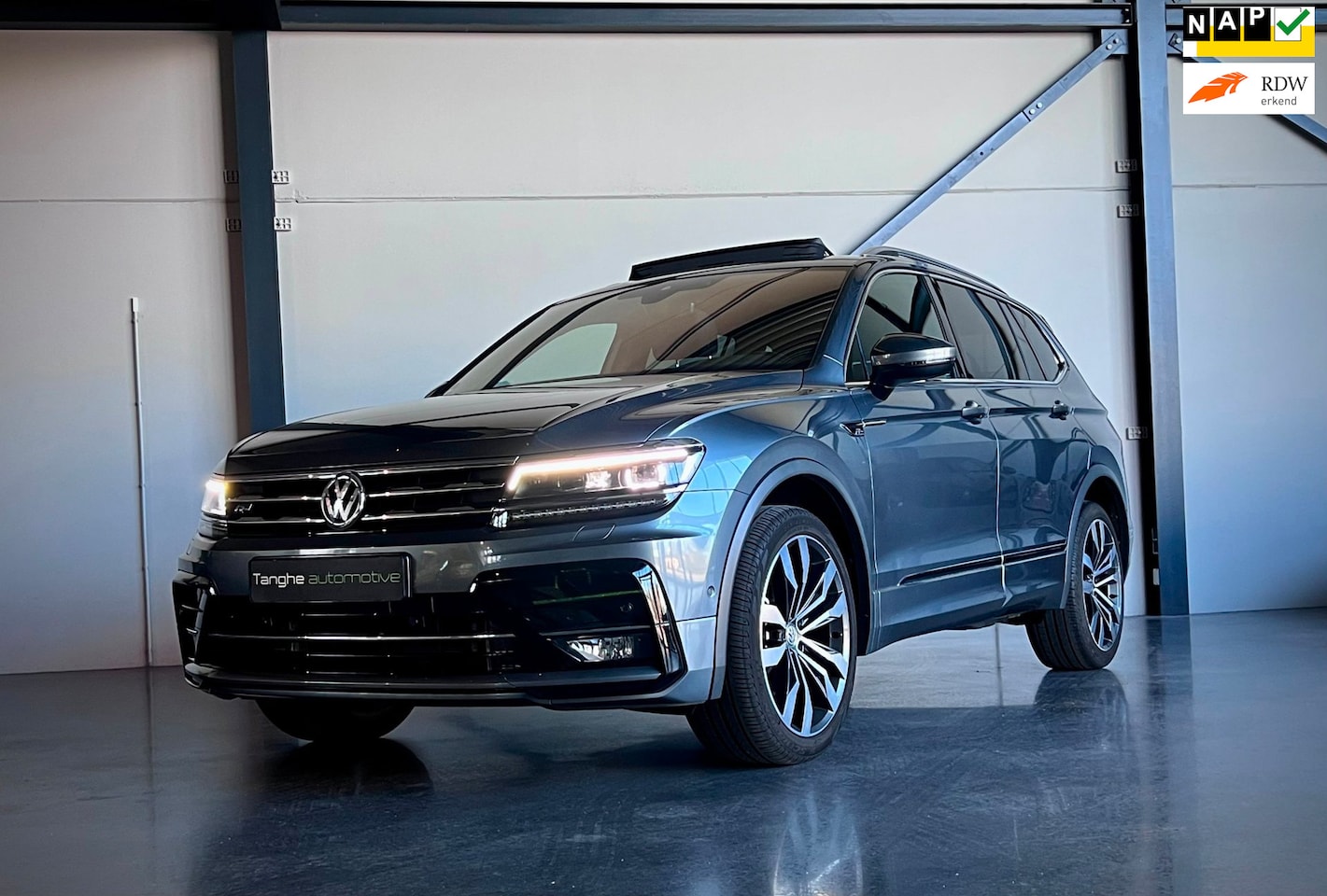 Volkswagen Tiguan Allspace - 1.5 TSI R-Line 7pers, Panodak, ACC, Trekhaak, Dyn, Stuurverwarming, Ergo - AutoWereld.nl