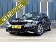 BMW 3-serie - 320i M-Sport Business Edition Plus Rijklaarprijs-Garantie Leder Led Camera Navigatie 50 Ja