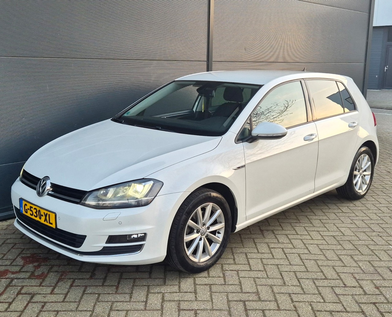 Volkswagen Golf - 1.4 TSI Business Edition Lounge Automaat - AutoWereld.nl