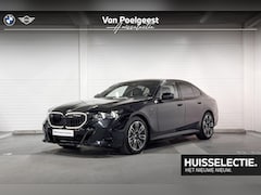 BMW 5-serie - Sedan 530e | M-Sport Pro | Travel Pack | Innovation Pack | Comfort Pack | Driving Assistan