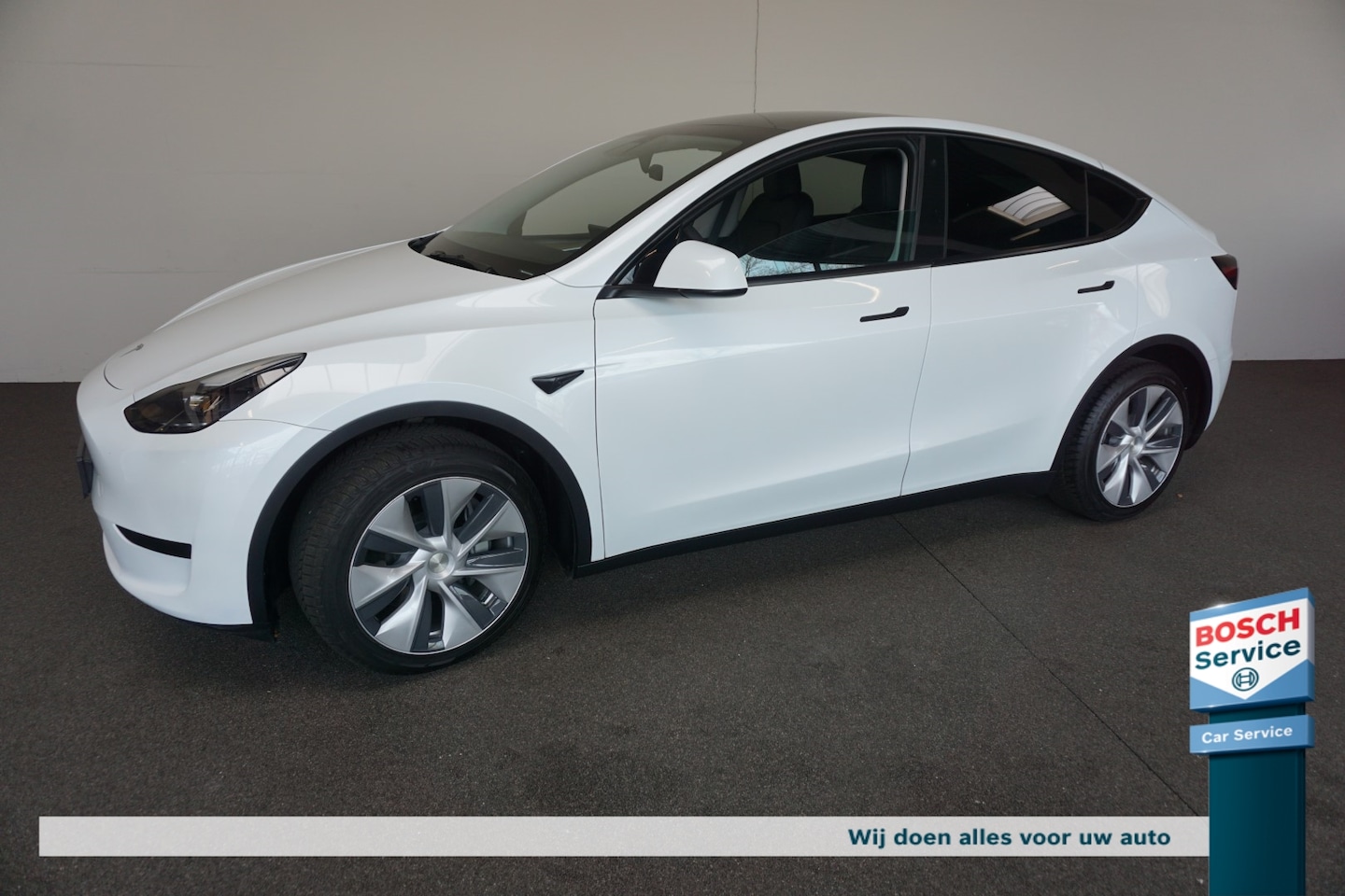 Tesla Model Y - 58 Kwh RWD - AutoWereld.nl