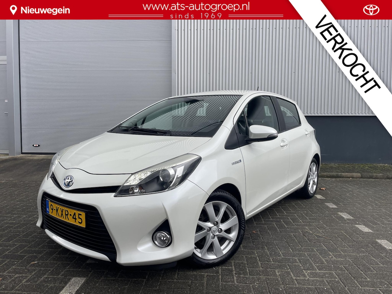 Toyota Yaris - 1.5 Full Hybrid Dynamic | Trekhaak | Parelmoer White | dealer onderhouden | All Season Ba - AutoWereld.nl