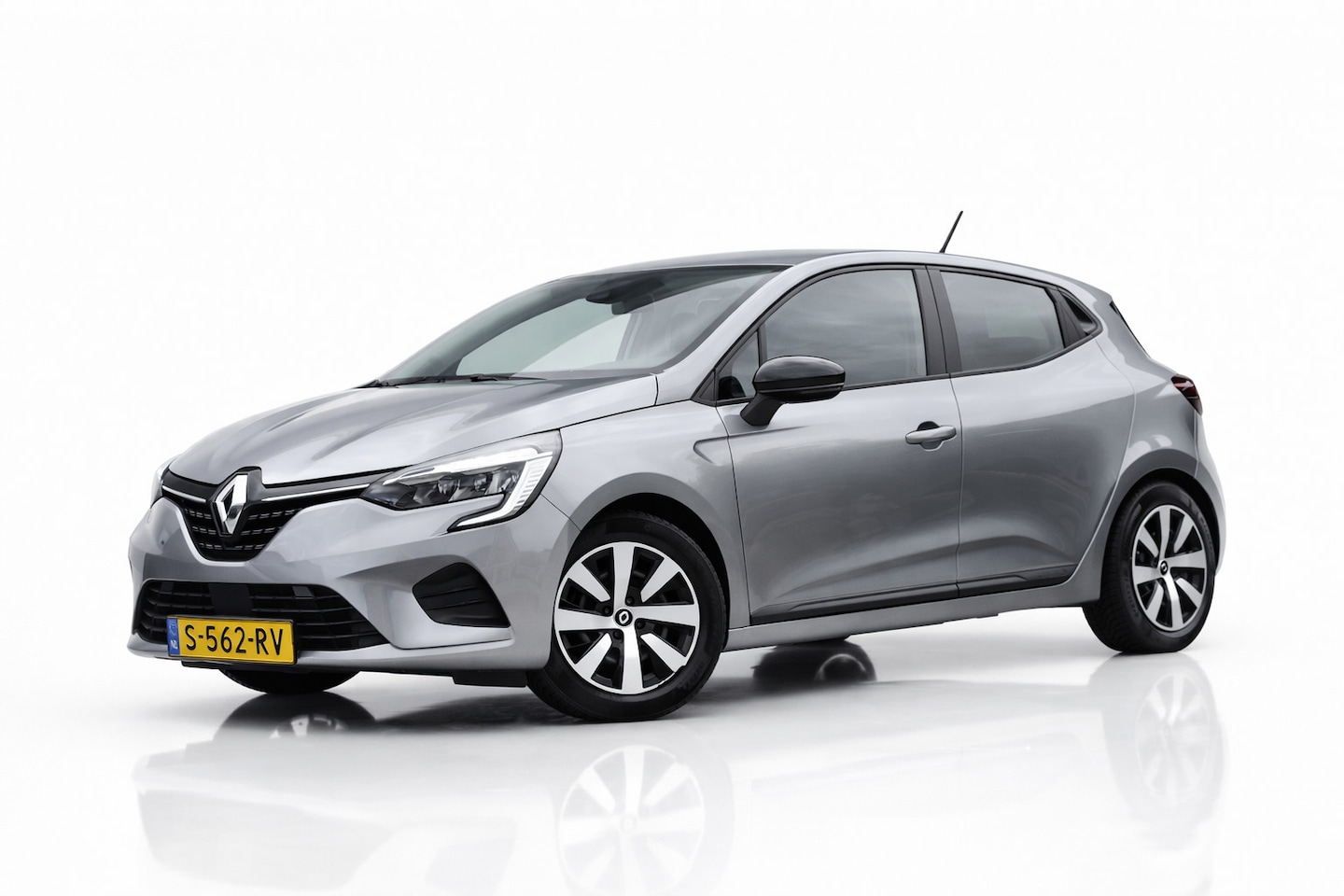 Renault Clio - 1.0 TCe 90 PARKEERSENSOREN | APPLE CARPLAY | ANDROID AUTO | NAP | CRUISE CONTROLE - AutoWereld.nl