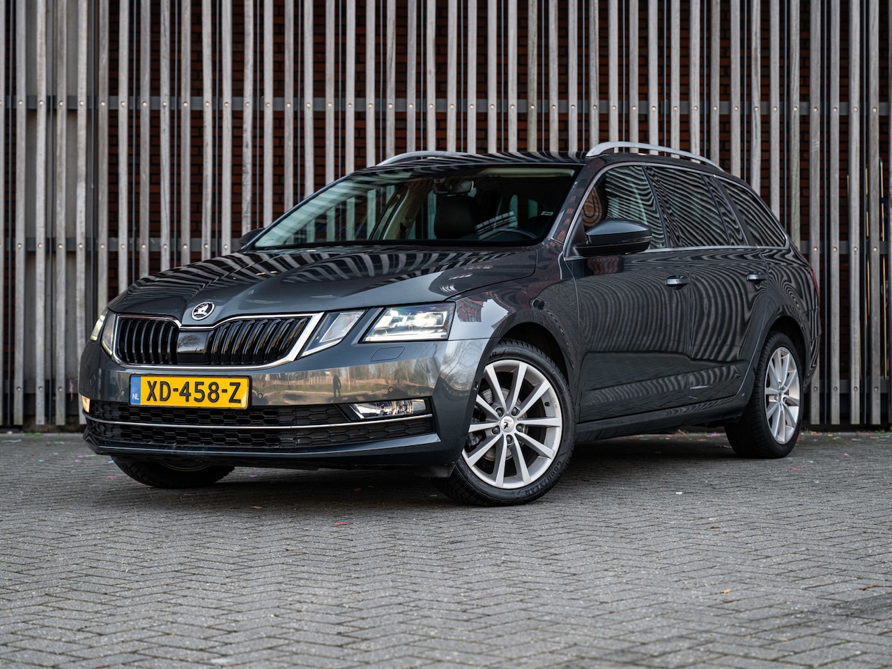 Skoda Octavia Combi - 1.6 TDi 116pk DSG |EX BPM| Xenon|Leder|ClimateControl|Stoelverw.|Gr.Navi| - AutoWereld.nl