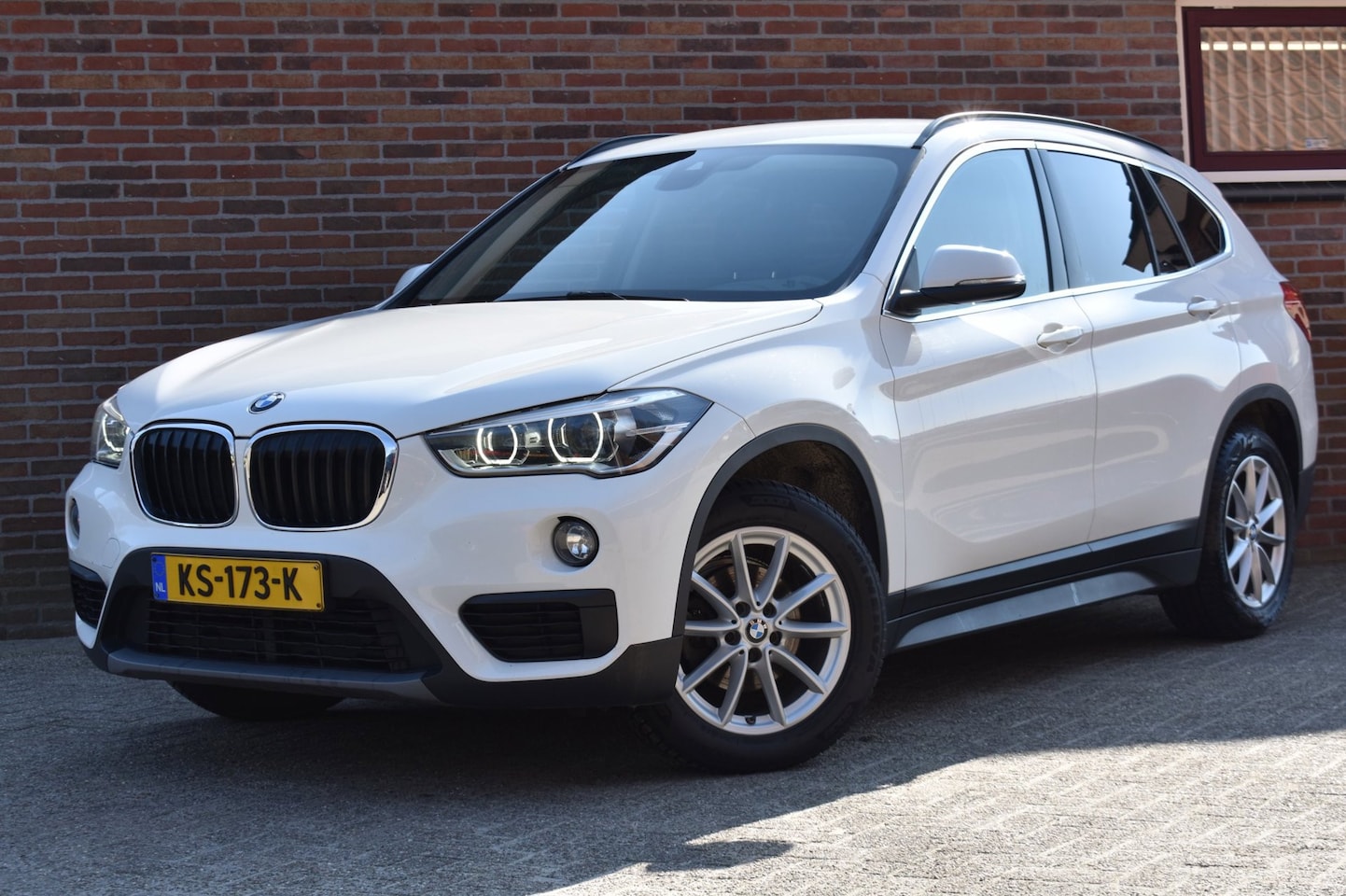 BMW X1 - SDrive16d Centennial Executive '16 LED Navi Clima - AutoWereld.nl