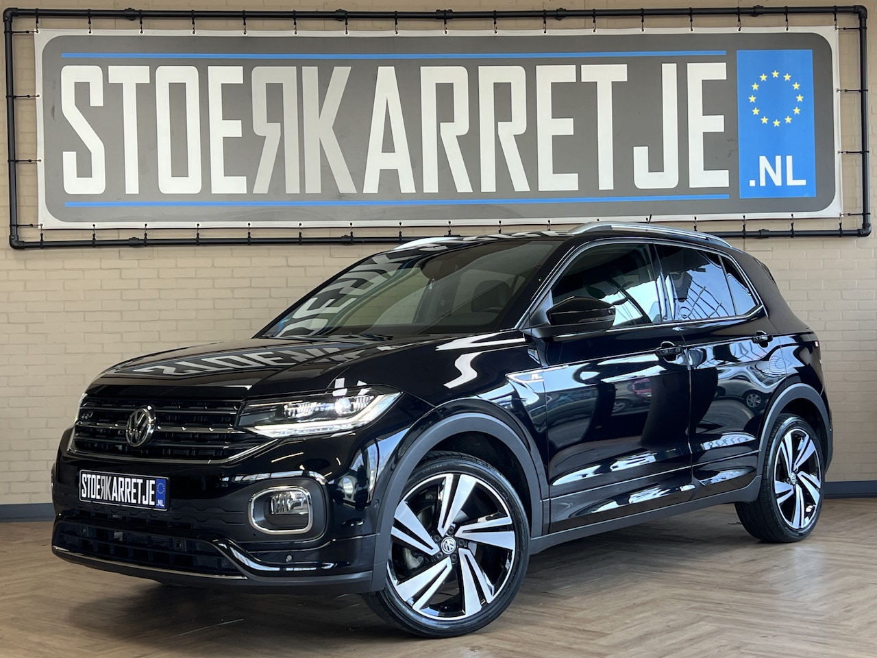 Volkswagen T-Cross - 1.0 TSI 115pk R-Line | Carplay | 18" | Camara | Stoelverwarming | LED | Digitaal Display | - AutoWereld.nl