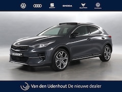 Kia XCeed - 1.6 T-GDi 204pk ExecutiveLine Automaat / Navigatie / Stoelverwarming / Camera / LED