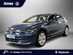Volkswagen Golf - 1.5 eTSI 116pk Life Edition Stoel- en stuurverwarming | Keyless entry | Adaptive cruise co